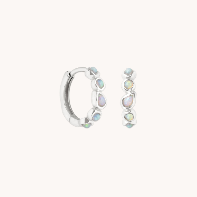 Boucles d’Oreilles Créoles à Opale Irisée pour Femme